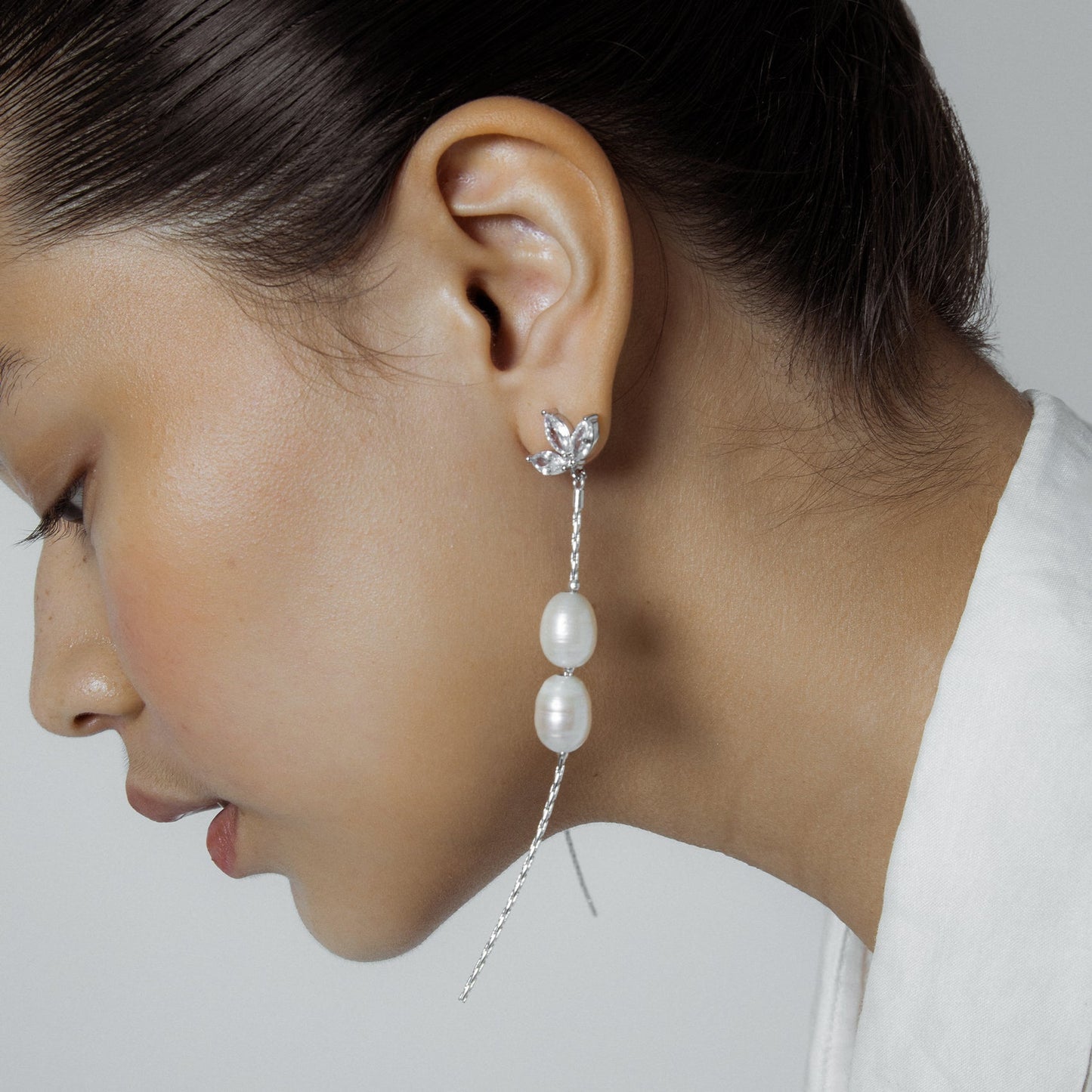 Bakari Cascade Pearl Drop Earring