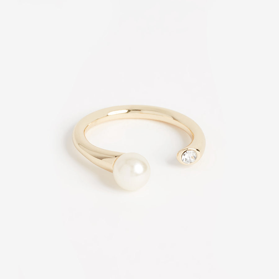 Mona Detailed Pearl Ring