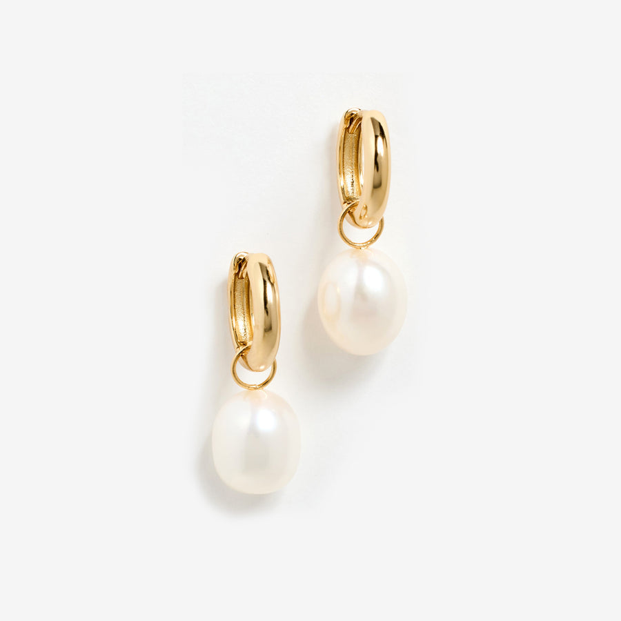 Jasmin Freshwater Pearl Huggie Earring