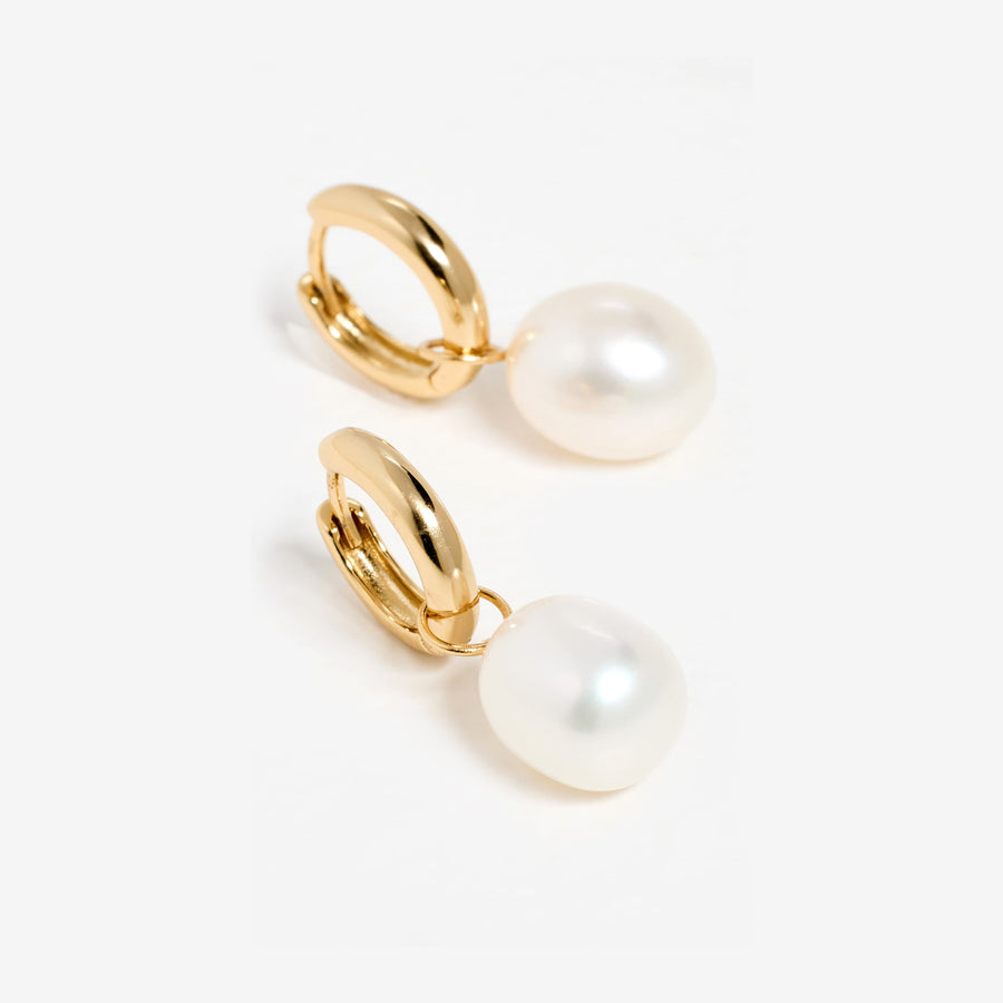 Jasmin Freshwater Pearl Huggie Earring