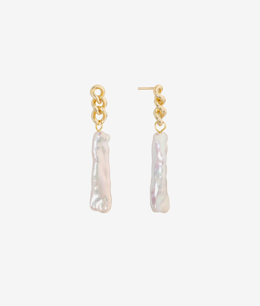 Behati Fresh Pearl Gold Earring